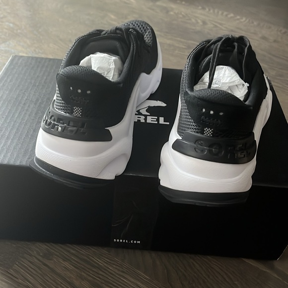 SOREL Kinetic RNEGD Lace (8.5) - FINAL SALE - Picture 5 of 7